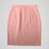 Jupe tailleur vintage rose poudré pour femme, taille XS à S, vue de face.