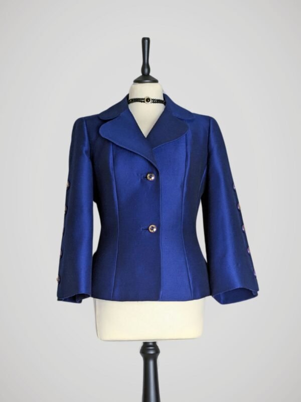 Veste blazer vintage bleu marine pour femme, taille S à M, vue de face.