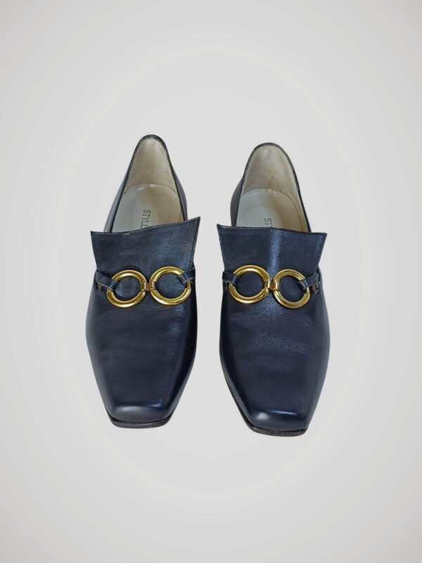 Mocassins bleu nuit vintage pour femme, taille 37, vue de face.