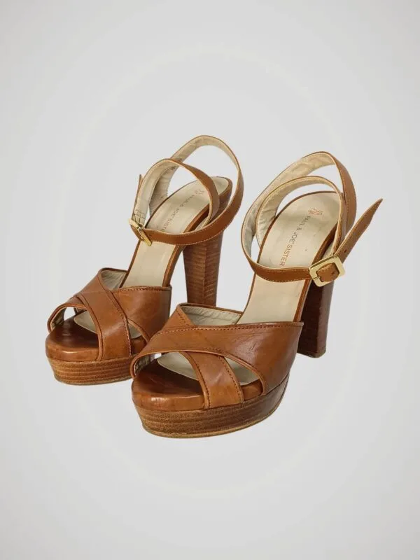Sandales en cuir marron camel, Paul & Joe Sister, pour femme, taille 37, vue du côté droit.