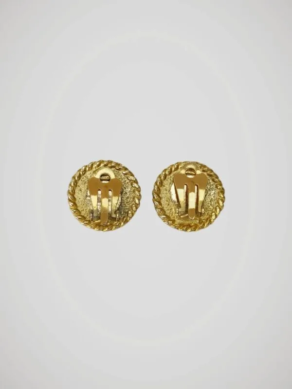 Boucles d'oreilles clips vintage dorées et rose nacré, vue de dos.