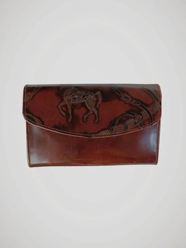 Porte monnaie en cuir marron Vera Pelle, made in Italy, vue de face.