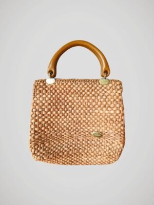 Sac à main vintage des années 80 en roseau tressé, de confection italienne, creazioni Alma, vue de face.