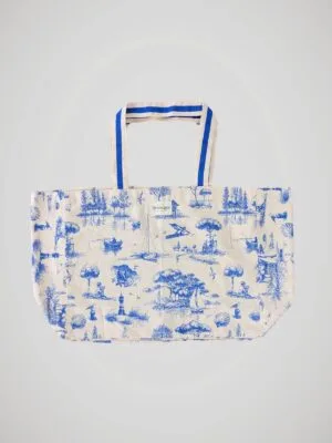 Sac de plage au motif style toile de Jouy, en coton, couleur bleu et beige naturel, marque Linvoges, vue de face.