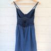 Robe bleue en crochet et coton, vintage des années 70 au look intemporel, pour femme, taille XS, vue de dos.